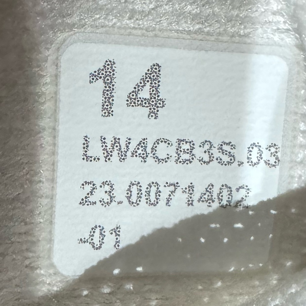 NWOT Lululemon RepelShell Cinch-Back Rain Jacket Bone - Picture 4 of 8